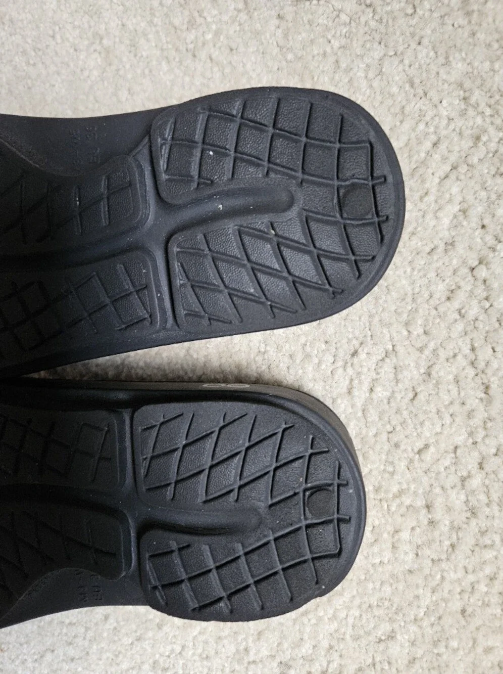Oofos Flip Flop Sandals Black US 5 EU 36 Comfy Recovery